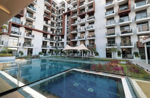 Al Barsha 1 Apartment | Chic Modern Studio with Balcony in Arjan – Perfect Family Retreat