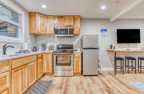Mount Hood Village Apartment | Chic Mt. Hood Retreat, Private Deck - Mt Air 6
