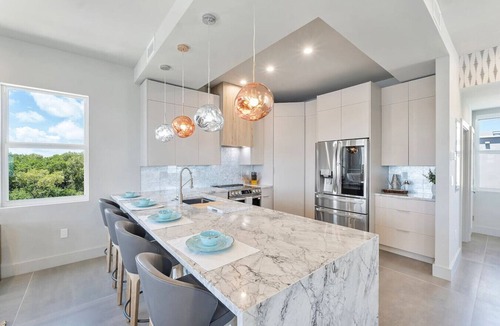 Paradise Point House | Chic Ocean Hideaway with Grill