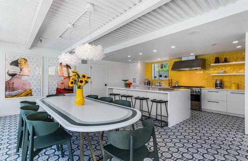 Warm Sands Hotel | Chic Palm Springs retreat with pool, spa, and mountain views