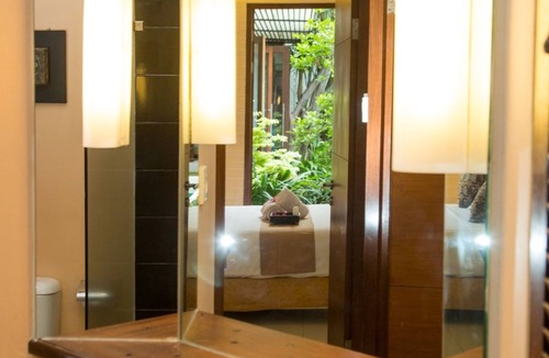 Jakarta Hotel | Chic Quarter Residence