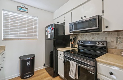 St. Augustine Condo | Chic Quarters; 15 min to Downtown!