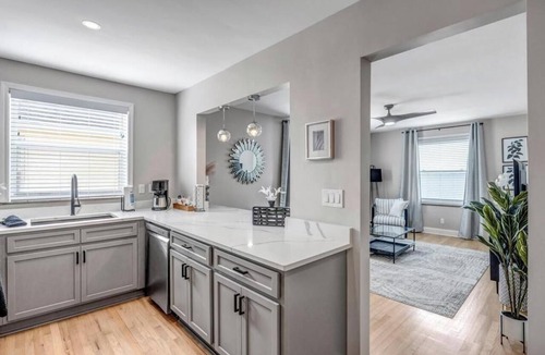 Southbank Apartment | Chic Riverfront Apartment in Downtown San Marco