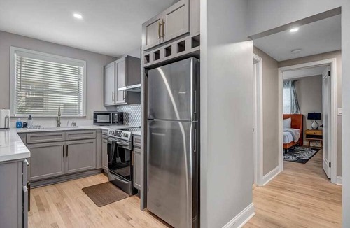 Southbank Apartment | Chic Riverfront Apartment in Downtown San Marco