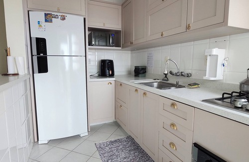 Coqueiros Apartment | Chic - Swimming pool - Barbecue - 80m to the beach!