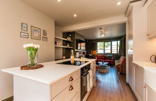 Broadstairs House | Chic Seaside Escape - Steps to Viking Bay & Town