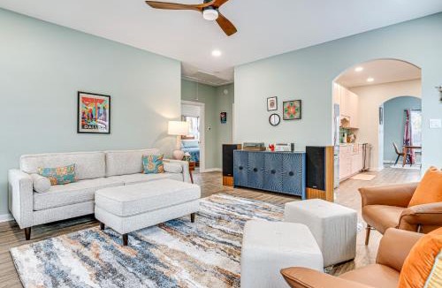 Indianapolis House | Chic ‘SoBro Charmer’ w/Covered Porch!