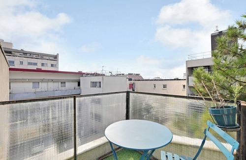 Quartier de la Folie-Mericourt Apartment | Chic & Spacious Loft 3BR/6P Paris Center