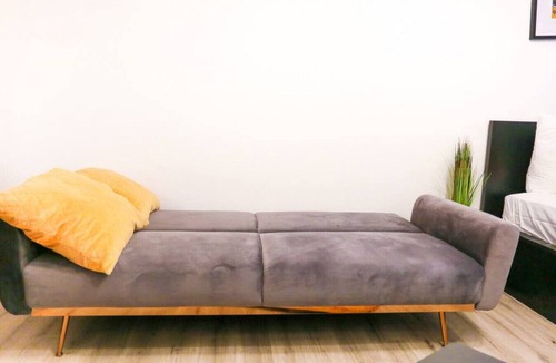 Schwetzingerstadt/Oststadt Condo | Chic Studio | 1 Min to HBF
