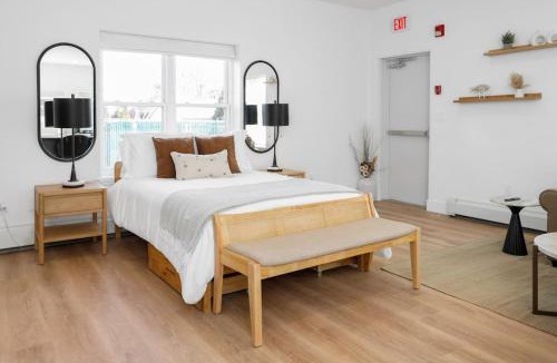 Stamford Apartment | Chic Studio Close to Harbor Point