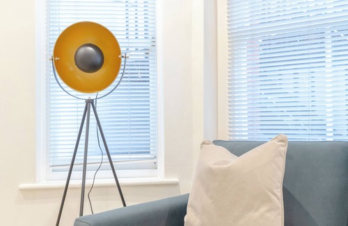 Brompton & Hans Town Apartment | Chic Studio Flat —8 Mins to Harrods, Knightsbridge