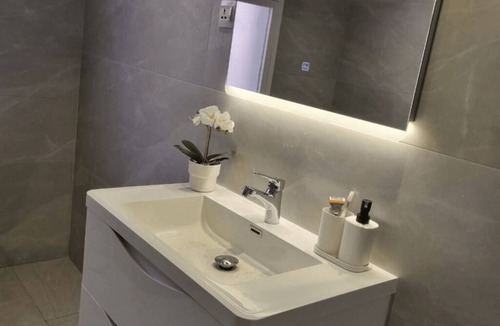 Umm Suqeim 1 Apartment | Chic studio in Umm Suqeim - 5 mins to Kite Beach