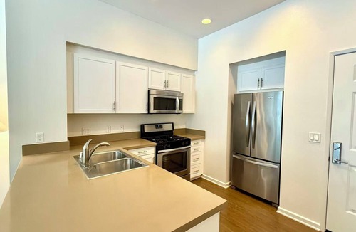 Tustin Apartment | Chic Studio Near Luxury Irvine Community
