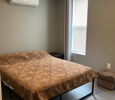 Brighton Beach Apartment | Chic Studio, NYC 45 min by Subway , Brooklyn, Brighton Beach