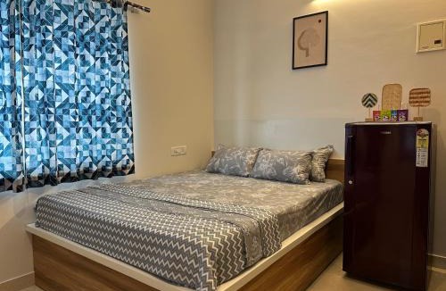 Agara Apartment | Chic Studio Retreat - Indiranagar Bengaluru - ES101