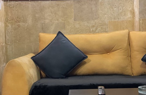 As-Sajil Apartment | Chic studio with WiFi and AC in awesome Cairo Governorate