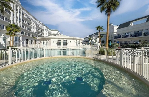 Al Barsha Apartment | Chic Studio w/Pool & Jacuzzi | Arjan Dubai