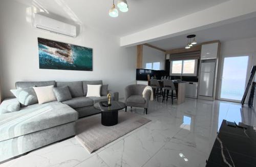 Gastria Apartment | Chic Sunset Apartment with Terrace