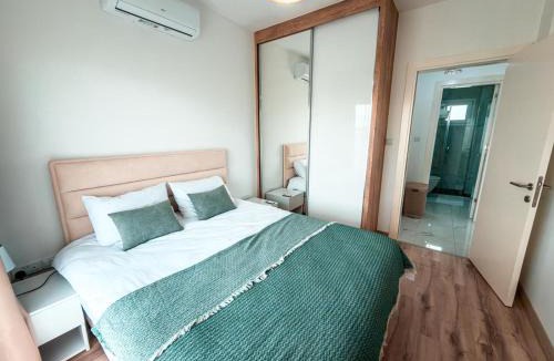 Gastria Apartment | Chic Sunset Apartment with Terrace