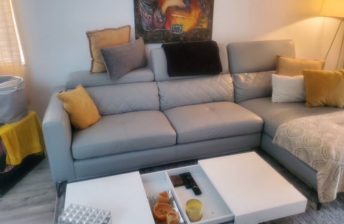 Azalea Park Villa | Chic Upscale duplex in the heart of the city