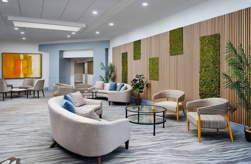 Rocky Mount Hotel | Chic Urban Getaway: Close to Battle Park! FREE Parking Onsite, Pool!