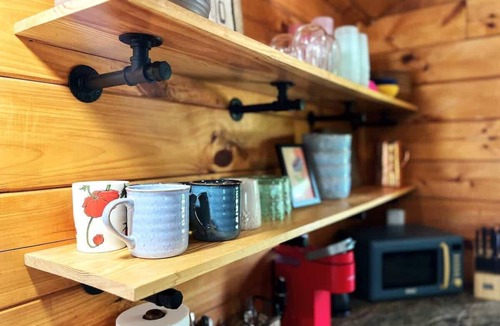 Lupton City Cabin | Chickadee: Funky Mountain Stay @ Talking Water