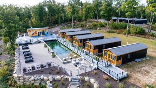 North Sebago Villa | CHICKADEE LIMIT 4