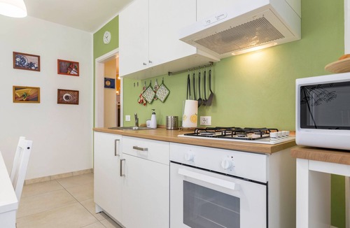 Barco Apartment | Child-Friendly Apartment “Le Quattro Stagioni” near Lake with Mountain View
