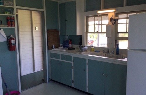Chilmark Cottage | Chilmark pond side cottage with beach access, sweeping views
