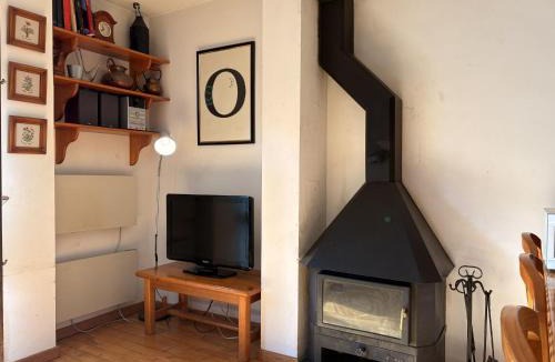Taull Apartment | Chimenea en invierno, piscina en verano - Herbasabina 3