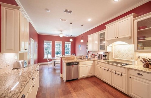 Bullard House | Chimney Pines at Lake Palestine