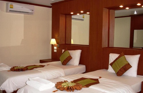 Nai Wiang Hotel | Chinathip Yusabuy