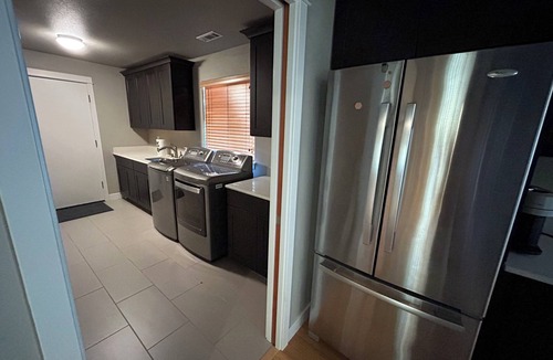 Tri-City House | Chinook Ranch-Perfect Family Friendly Modern Home