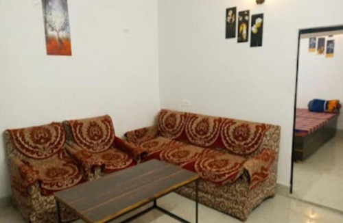 Deoghar Hotel | CHINTA HARAN REST HOUSE