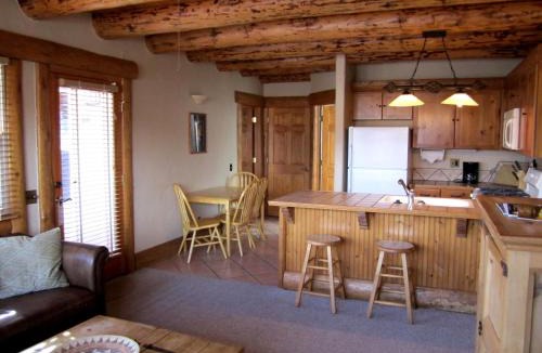 Solar Ranch Resort | Chipeta Lodge