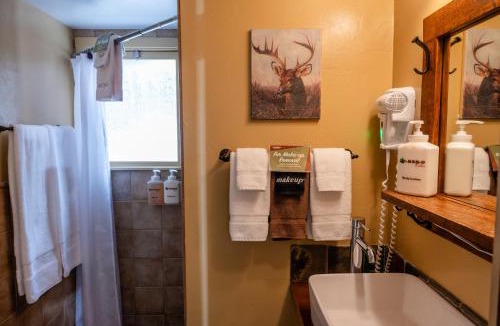 Durango - Purgatory Cabin | Chipmunk Cabin at O-Bar-O