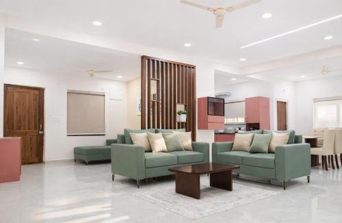 Manikonda Apartment | Chitrapuri - 3BHK Spacious Flat, Gachibowli Only for Families