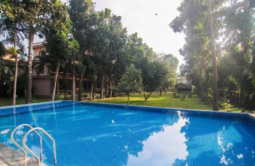 Sauraha Resort | Chitwan Forest Resort with swimming pool , Chitwan National Park