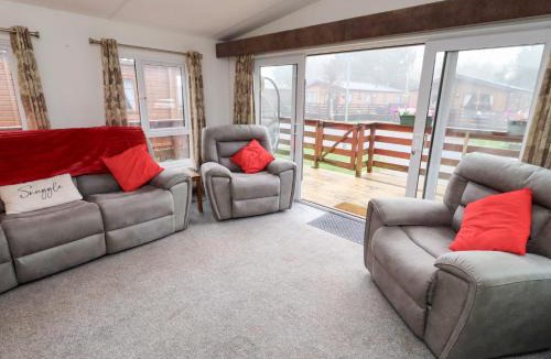 Morpeth House | Chloe's Cabin