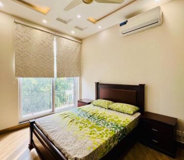 Lahore Apartment | Chohdary Villa 124 j ph 2