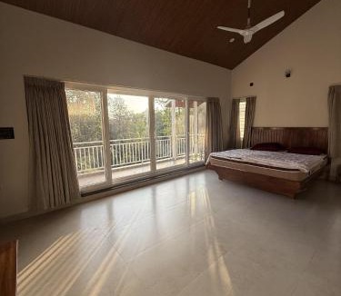 Chikkamagaluru House | Chola Lakeview Duplex Cottage