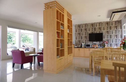 Trang Hotel | Chompu Nakarin Apartment
