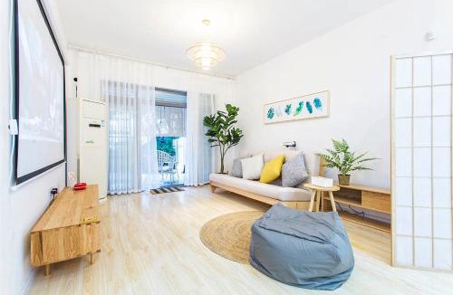 Chongqing Apartment | Chongqing Yubei·9 Street· Locals Apartment 00119670
