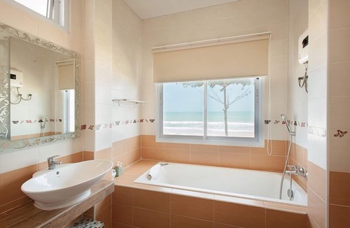 Khanom Hotel | Chonnapha Resort