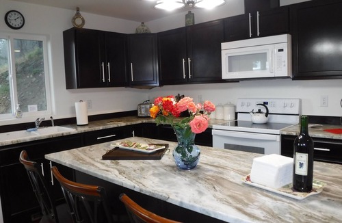 Chelan House | Choose these views and a great house!