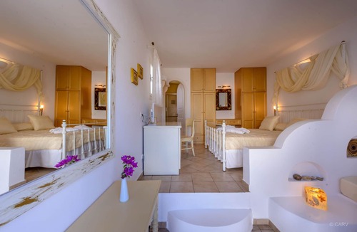 Folegandros Town Hotel | Chora Resort Hotel & Spa