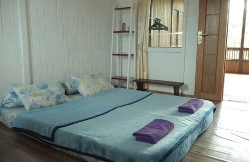 Tomohon Bed & Breakfast | Chrisma Bed and Breakfast