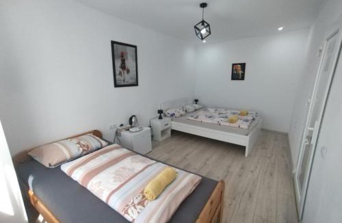 Selimbar House | Christian Haus
