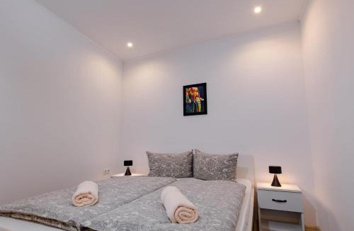 Selimbar House | Christian Haus