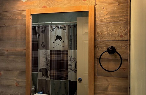 Logan House | Christian Home for Retreats, Prayer, Pastors and Missionaries in Hocking Hills